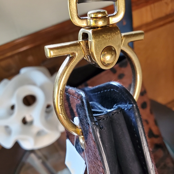 Salvatore Ferragamoanimal print shoulder bag - Picture 12 of 16